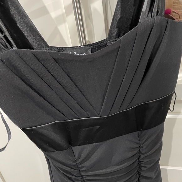 Little black dress - Picture 2 of 4